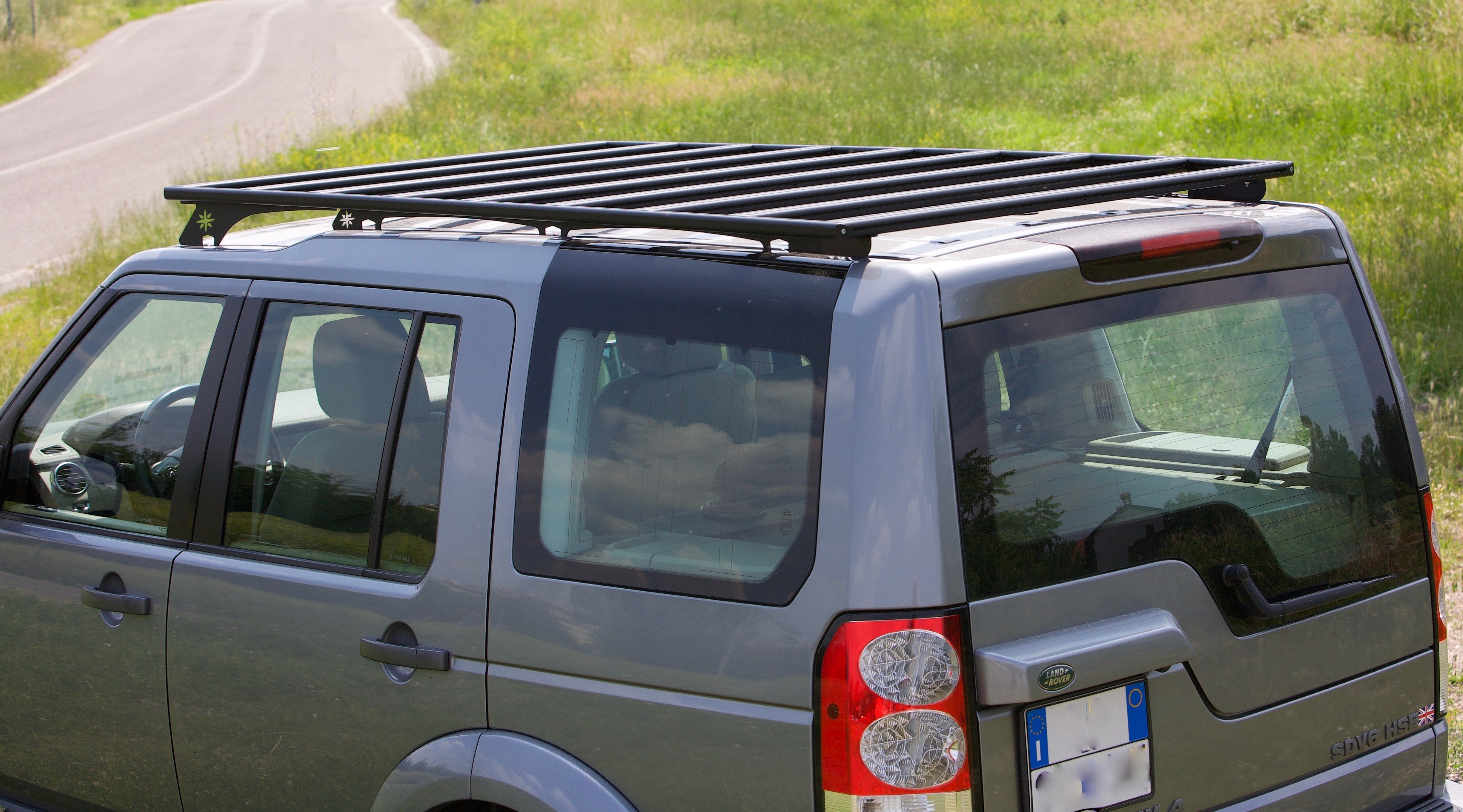 Land Rover Passion presenta il nuovo portapacchi Out-Rack per tutti i 4×4