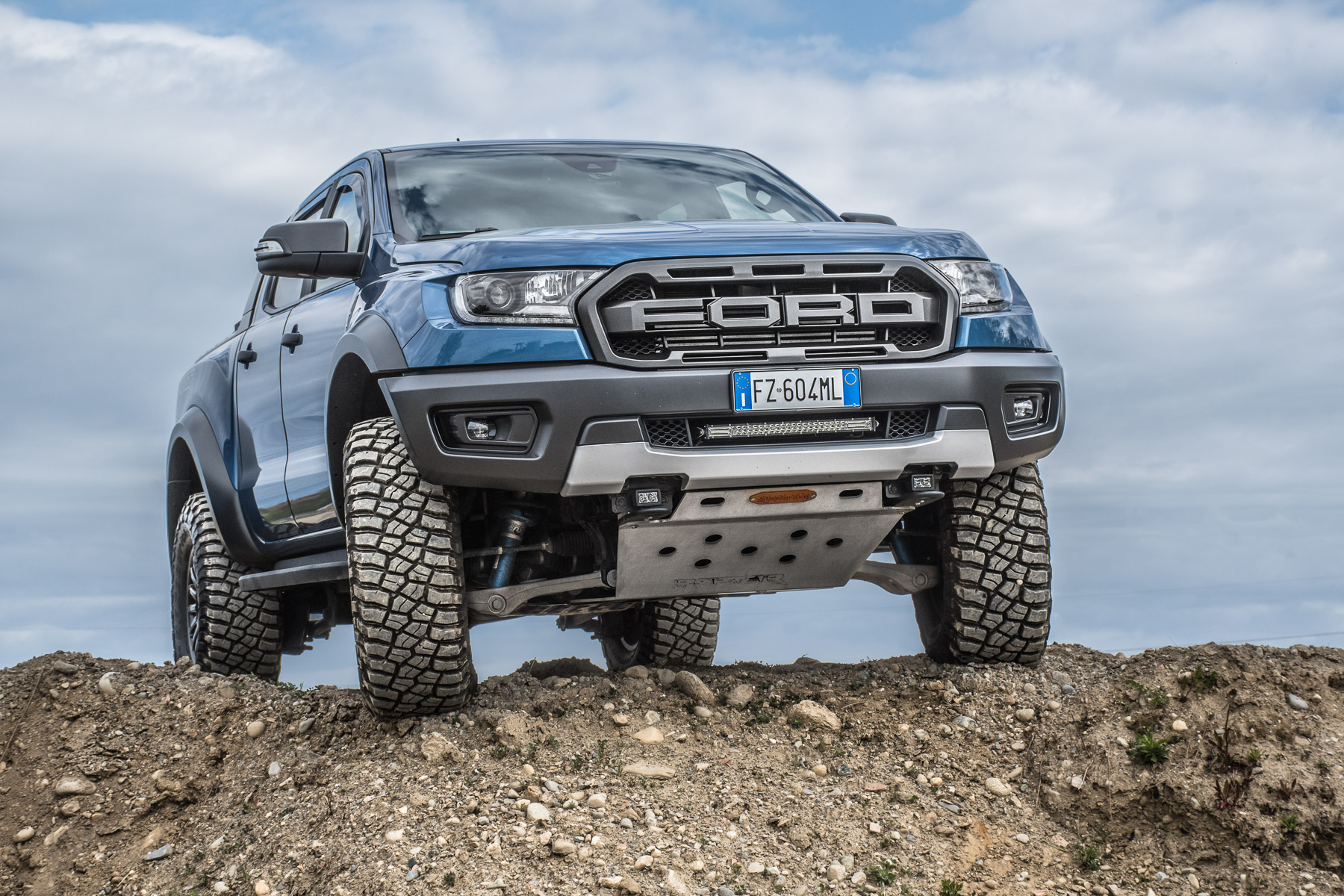 Ford Ranger Raptor by Steelmove – QUEL TOCCO IN PIÙ